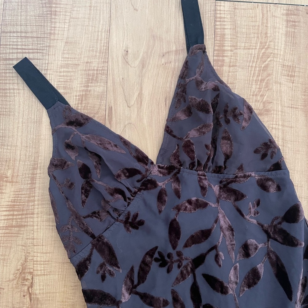 Elegant Brown Black Sheer Overlay Velvet Floral Dress - Picture 7 of 11